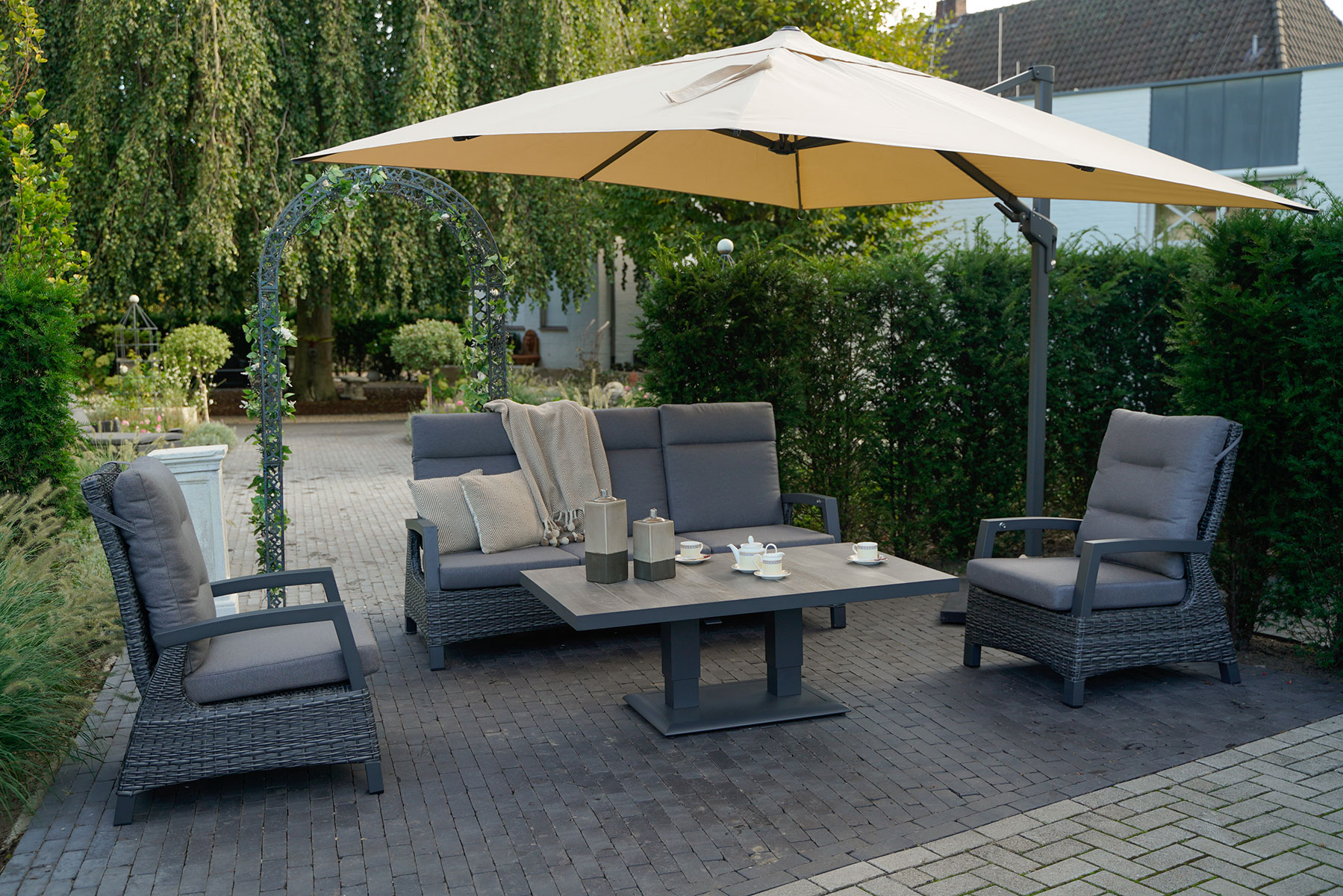 Collection Parasols / Sunshades - Lesli Living Garden furniture ...